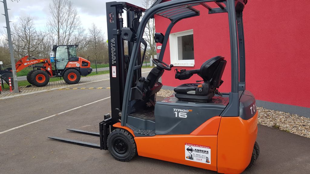Toyota-8FBET16-Elektro 3 Rad-Stapler-http://www.anders-gabelstapler.de