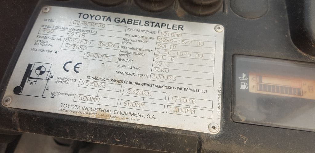 Toyota-02-8FDF30-Dieselstapler-http://www.anders-gabelstapler.de