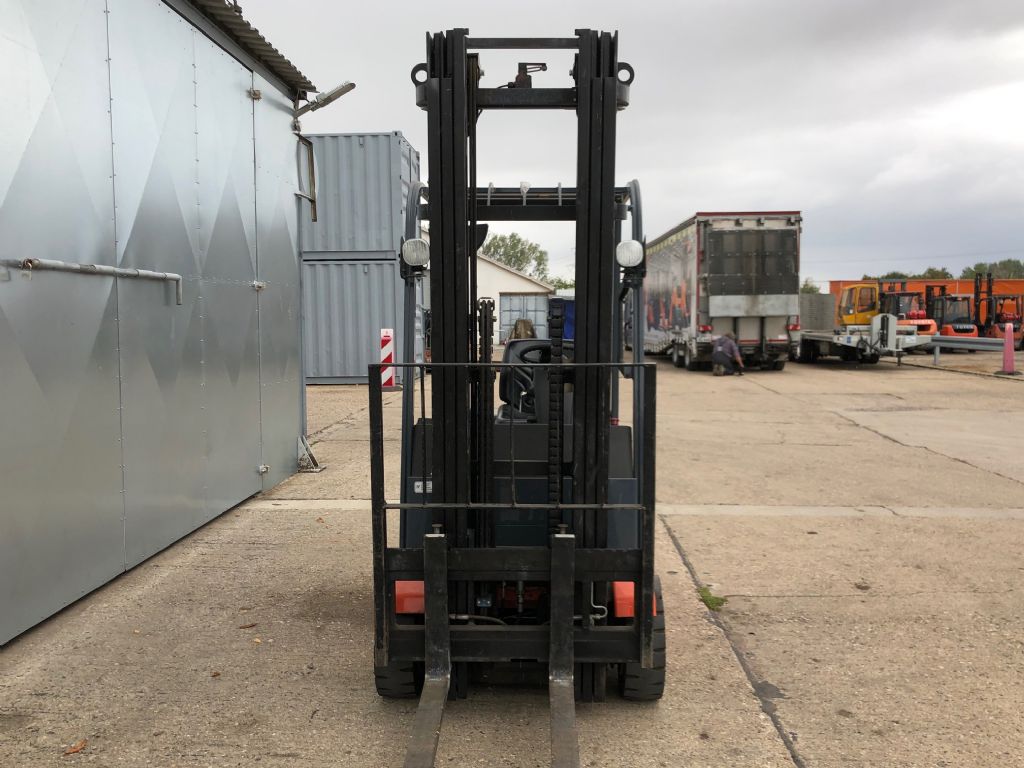 Toyota-7FBEST15-Elektro 3 Rad-Stapler-http://www.anders-gabelstapler.de
