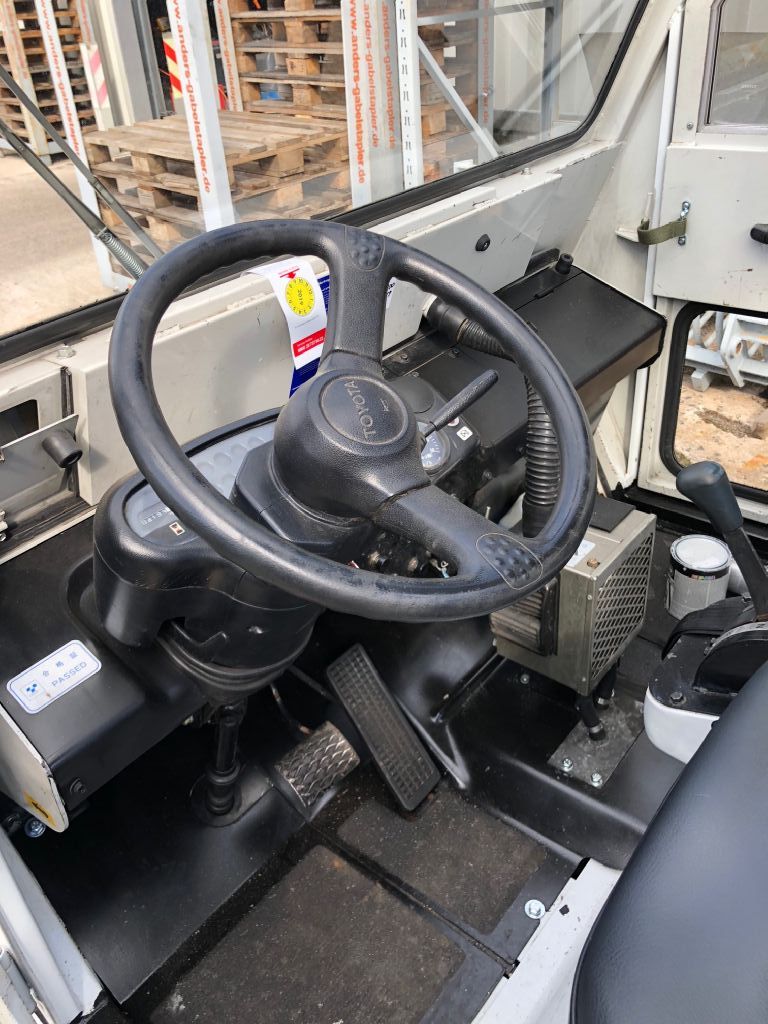 Toyota-02-2TD20-Schlepper-http://www.anders-gabelstapler.de