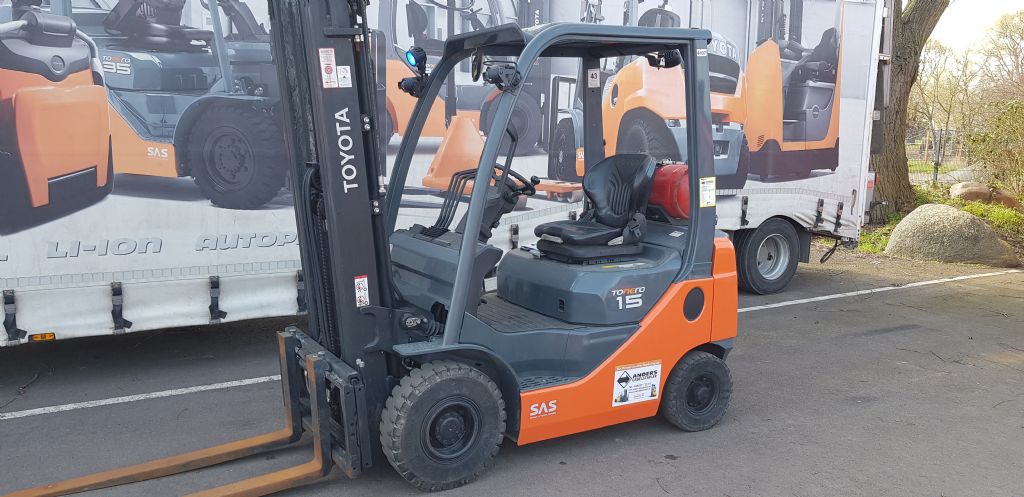 Toyota 02-8FGF15 Treibgasstapler www.anders-gabelstapler.de