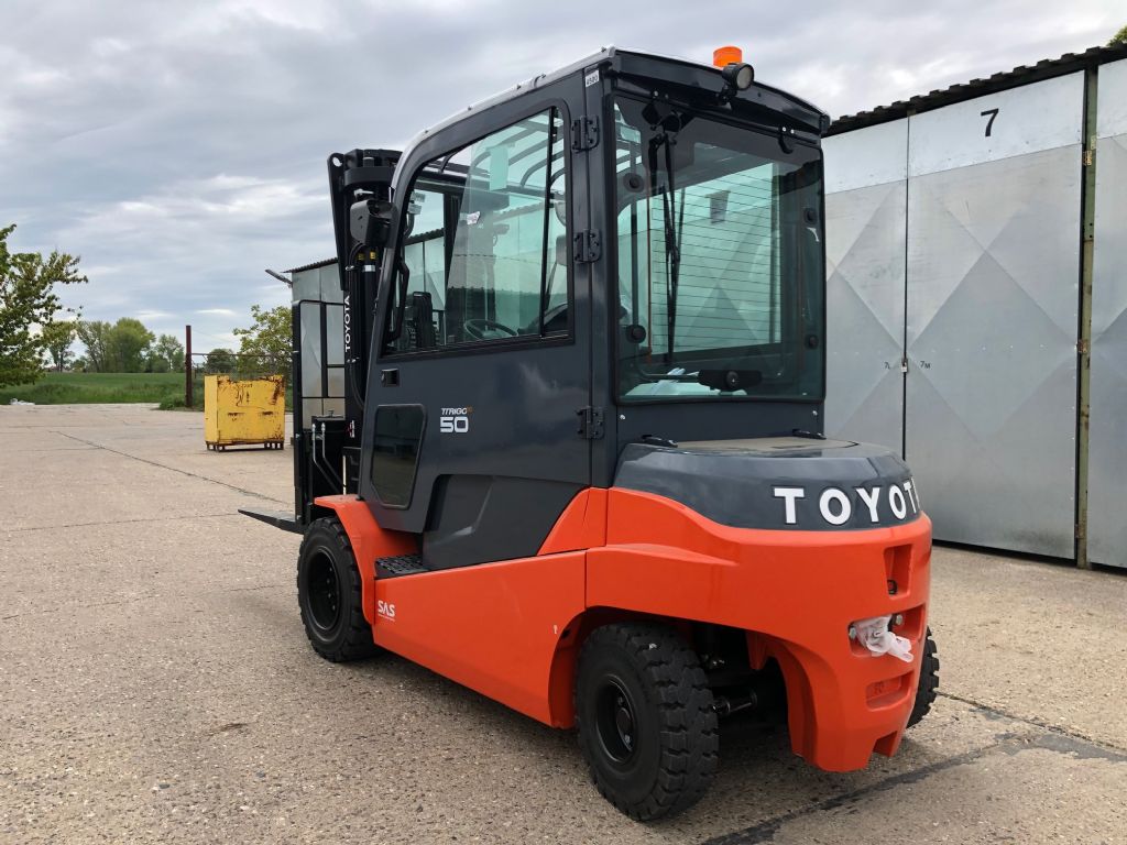 Toyota-8FBMT50-Elektro 4 Rad-Stapler-http://www.anders-gabelstapler.de