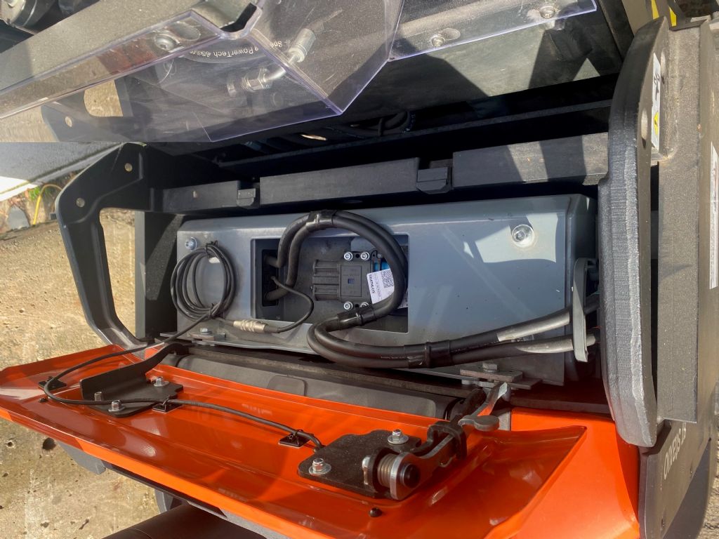 Toyota-SPE120XR Li-Hochhubwagen-http://www.anders-gabelstapler.de