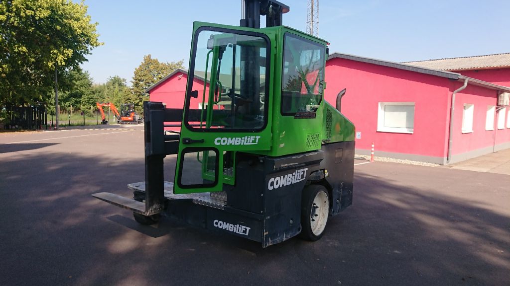 Combilift-C4000 / 12 /40 ST-Vierwege Seitenstapler-http://www.anders-gabelstapler.de