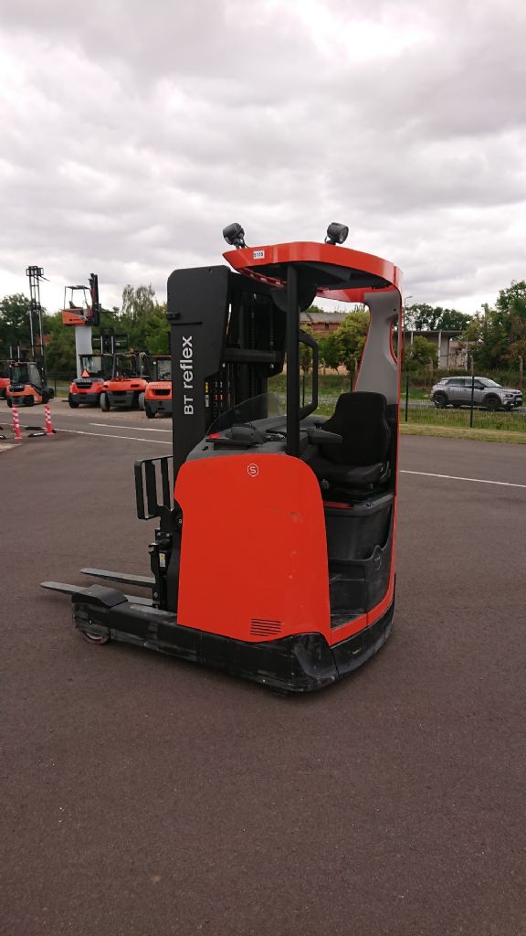 Toyota-RRE140H-Schubmaststapler-http://www.anders-gabelstapler.de