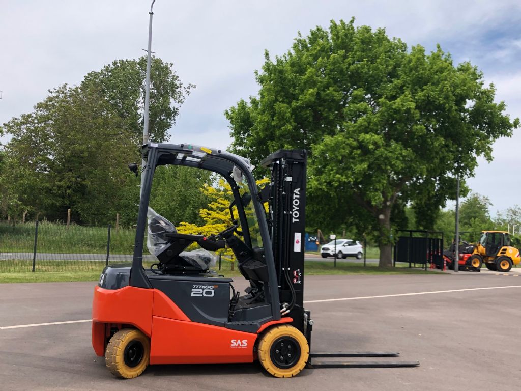 Toyota 8FBMK20T Elektro 4 Rad-Stapler www.anders-gabelstapler.de