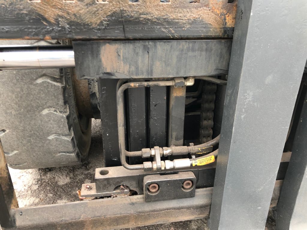 Toyota-02-8FDJF35-Dieselstapler-http://www.anders-gabelstapler.de