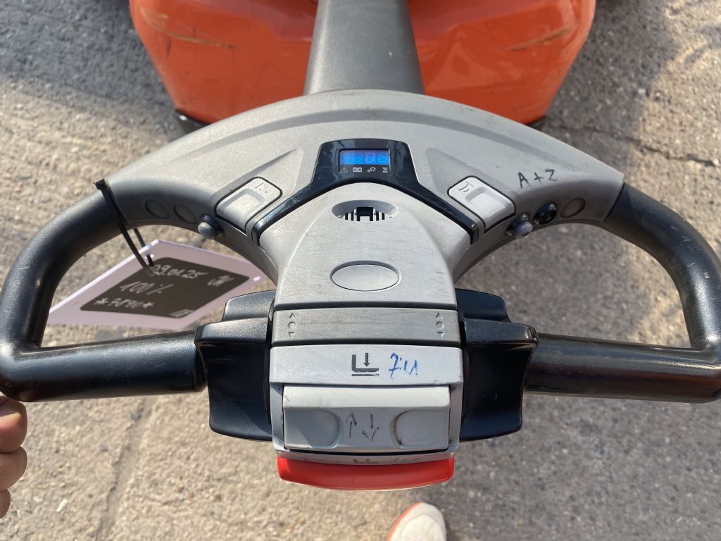 Toyota-SWE120L-Doppelstockstapler-http://www.anders-gabelstapler.de
