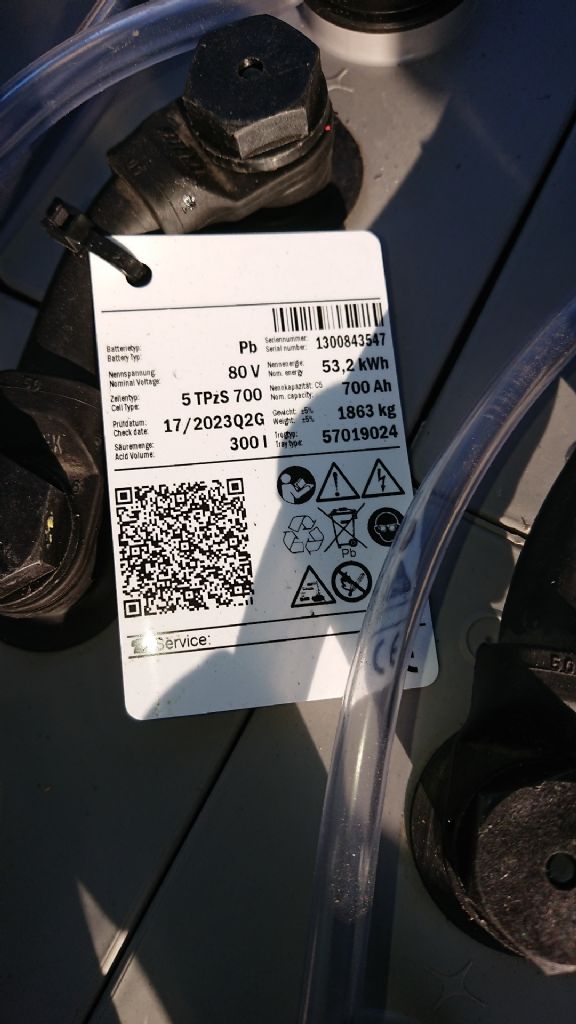 Toyota-8FBMT35-Elektro 4 Rad-Stapler-http://www.anders-gabelstapler.de