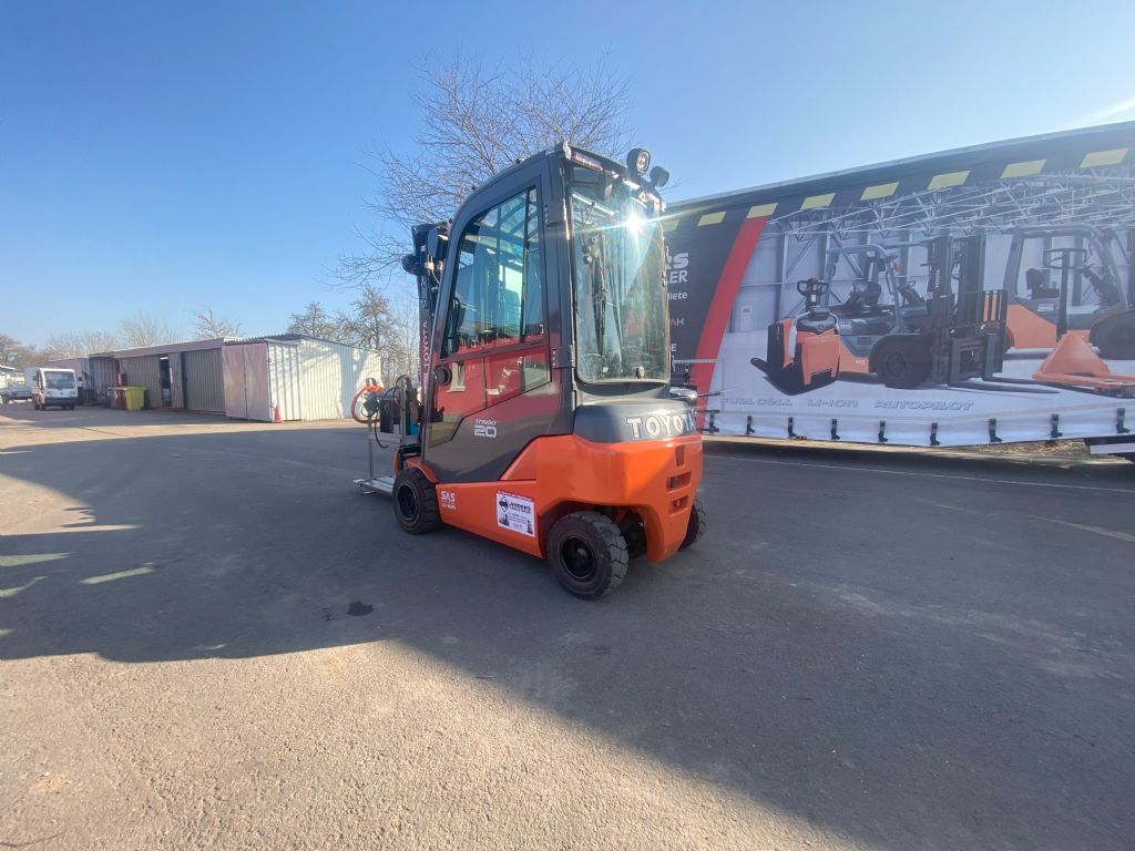 Toyota-8FBMK20T-Elektro 4 Rad-Stapler-http://www.anders-gabelstapler.de