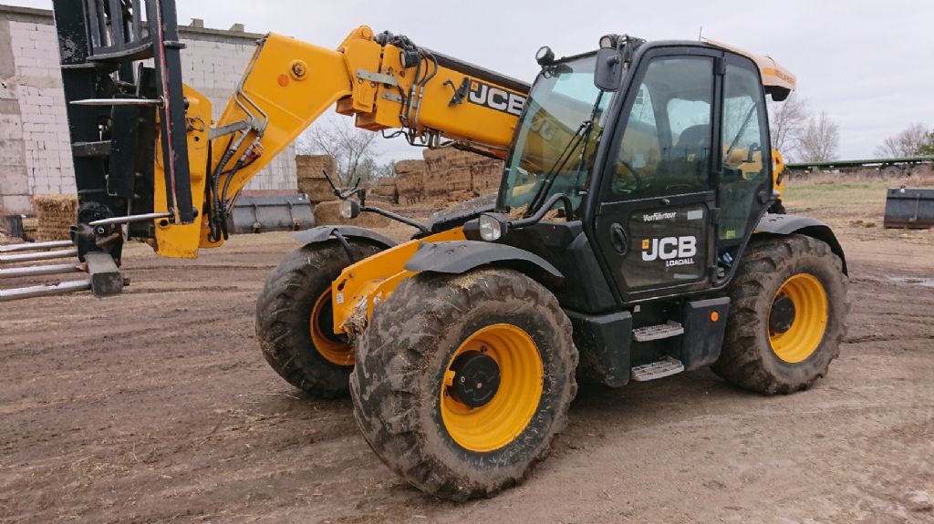 JCB 5T Teleskopstapler starr www.anders-gabelstapler.de