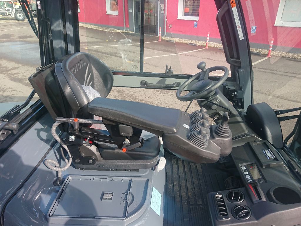 Toyota-02-8FDF30-Dieselstapler-http://www.anders-gabelstapler.de