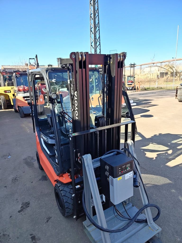 Toyota 60-9FB20T Elektro 4 Rad-Stapler www.anders-gabelstapler.de