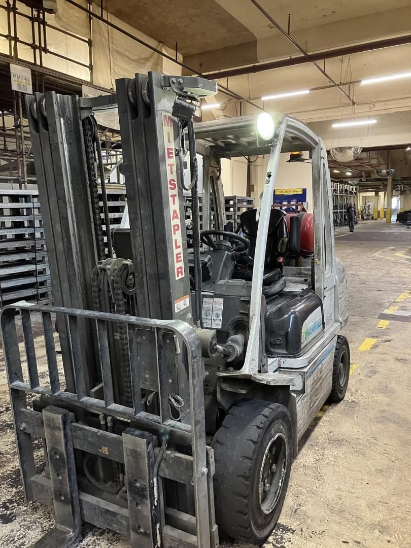 Unicarriers-UG1D2A32/468-Treibgasstapler-www.andres-gabelstapler.de