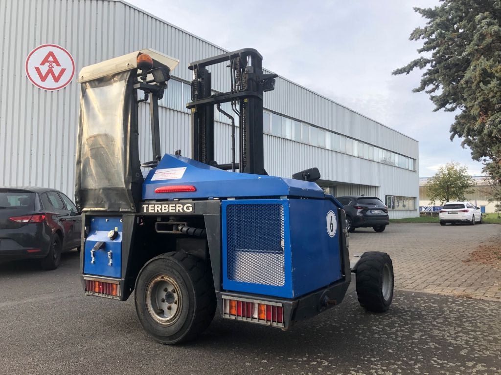 Terberg TKL-M-3x3 Mitnahmestapler www.staplerzentrum-leipzig.de Terberg TKL-M-3x3 Mitnahmestapler www.staplerzentrum-leipzig.de