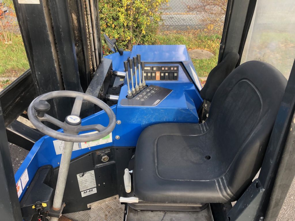 Terberg TKL-M-3x3 Mitnahmestapler www.staplerzentrum-leipzig.de Terberg TKL-M-3x3 Mitnahmestapler www.staplerzentrum-leipzig.de