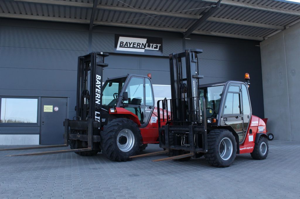 Manitou M30.4 Gelndestapler www.arbeitsbuehnen-staplerverleih.de