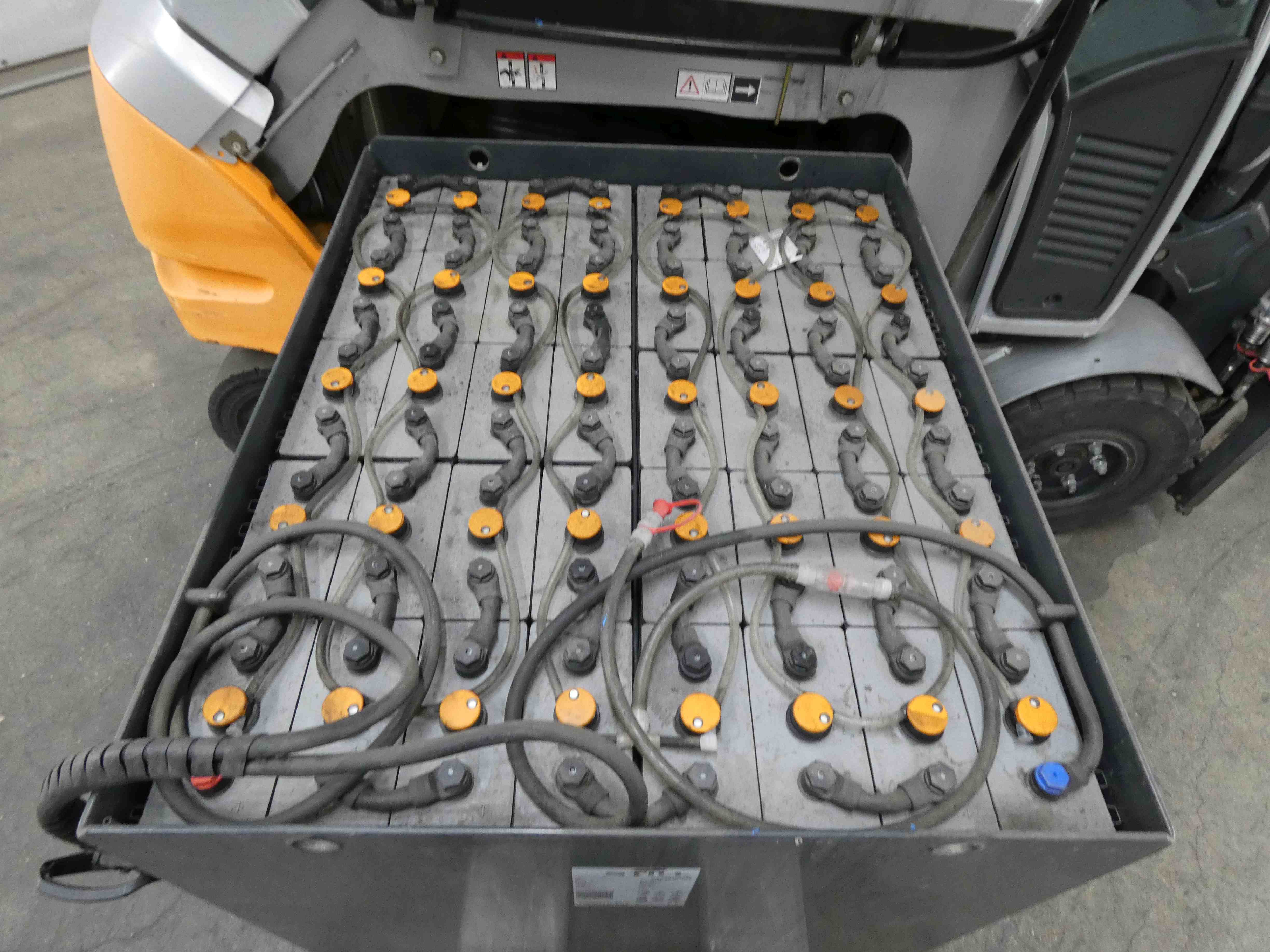 Still RX60-25L/600 Elektro 4 Rad-Stapler www.blackforxx.com