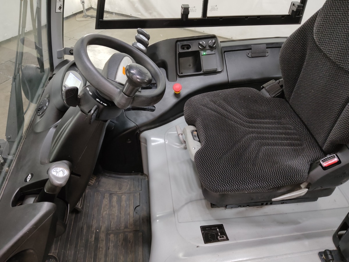 Still RX60-50/600 Elektro 4 Rad-Stapler www.blackforxx.com