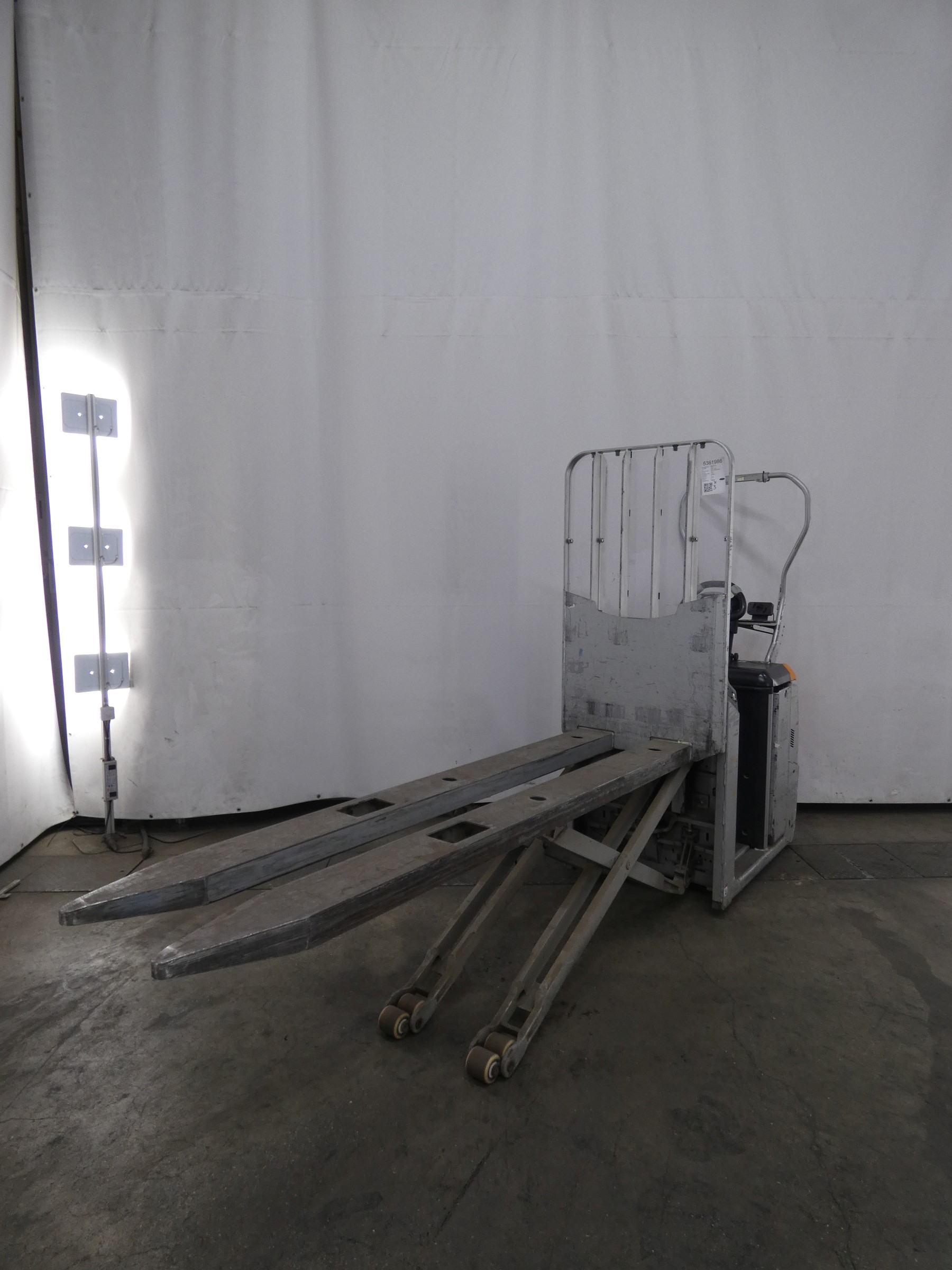 Still OPX-L20S/2400MM Niederhubkommissionierer www.blackforxx.com