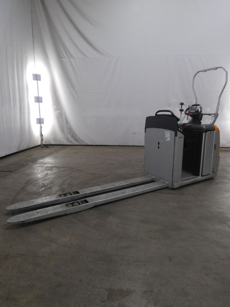 STILL OPX25/520MM/2380MM Low Level Order Picker www.blackforxx.com