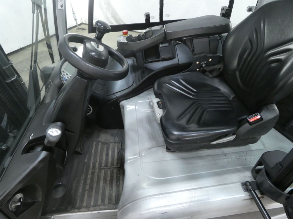 STILL RX60-30 Empilhador el�trico de quatro rodas www.blackforxx.com