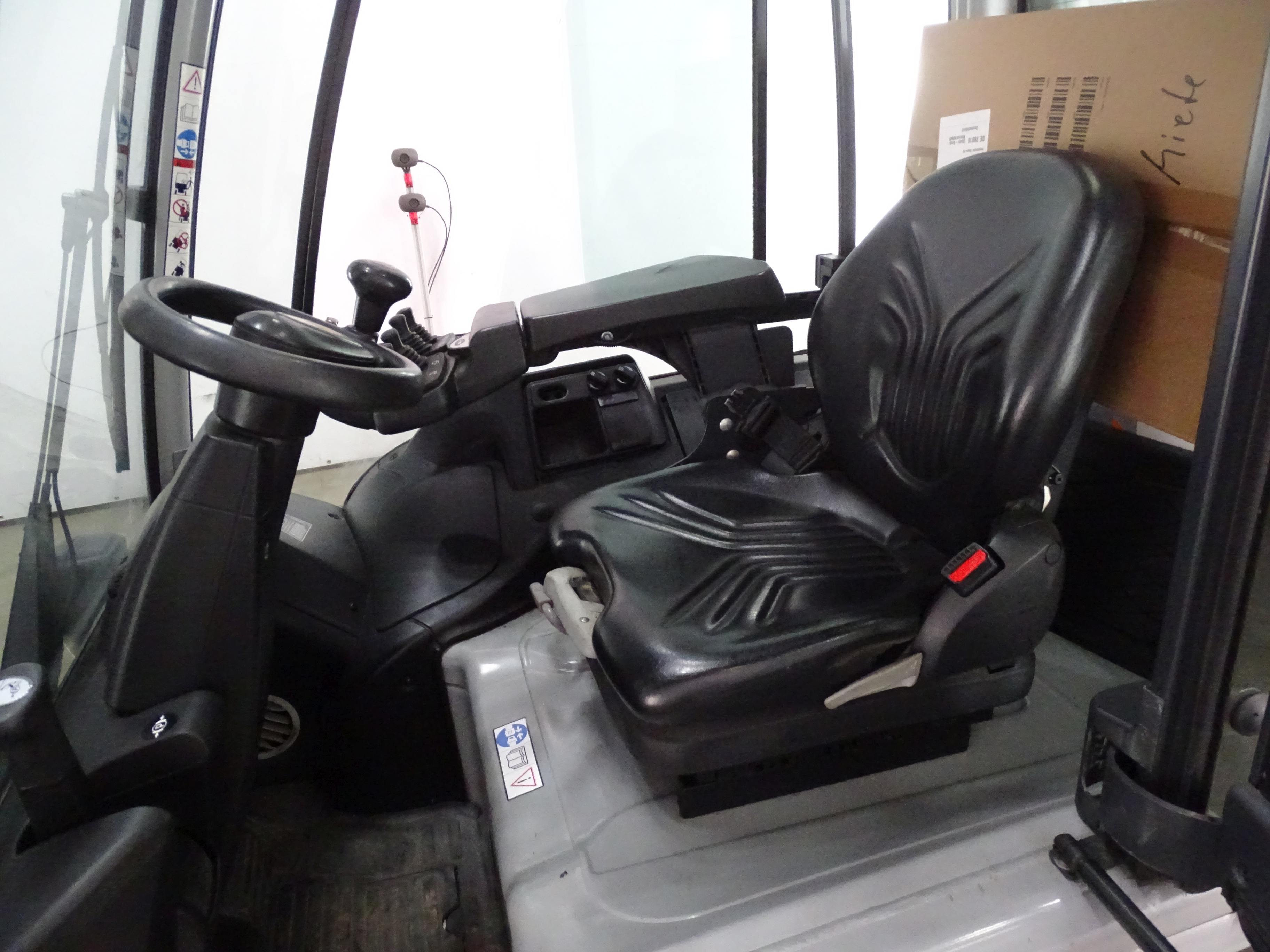 Still RX60-25 Elektryczny 4-kolowy www.blackforxx.com