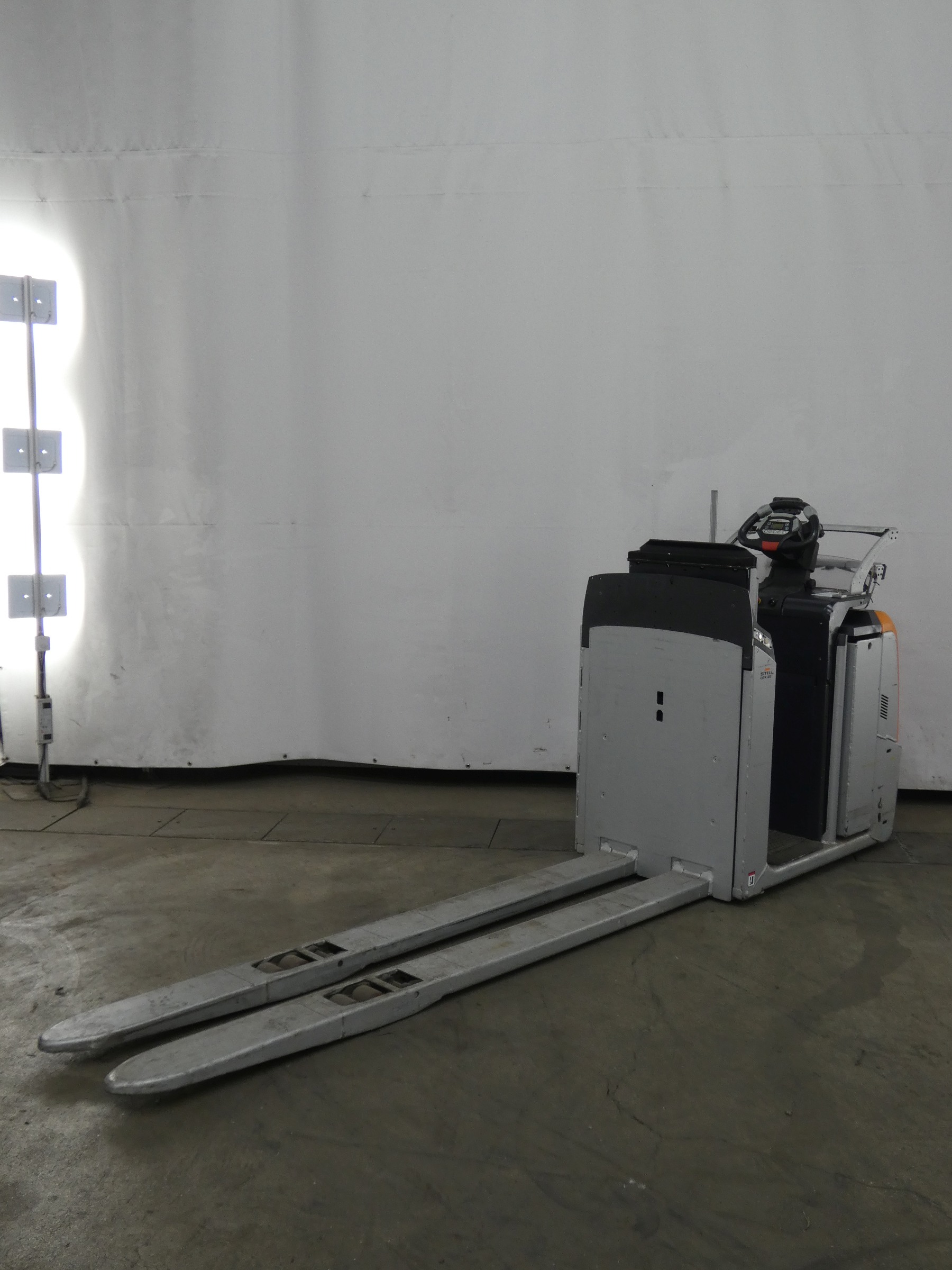 Still OPX25/2400MM Niederhubkommissionierer www.blackforxx.com