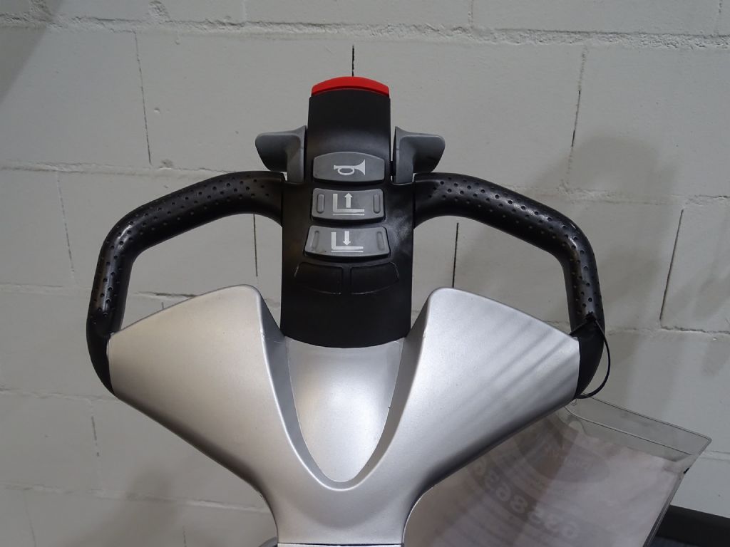 Still EXV-SF14/BATT.NEU Porta-paletes de alta elevao www.blackforxx.com