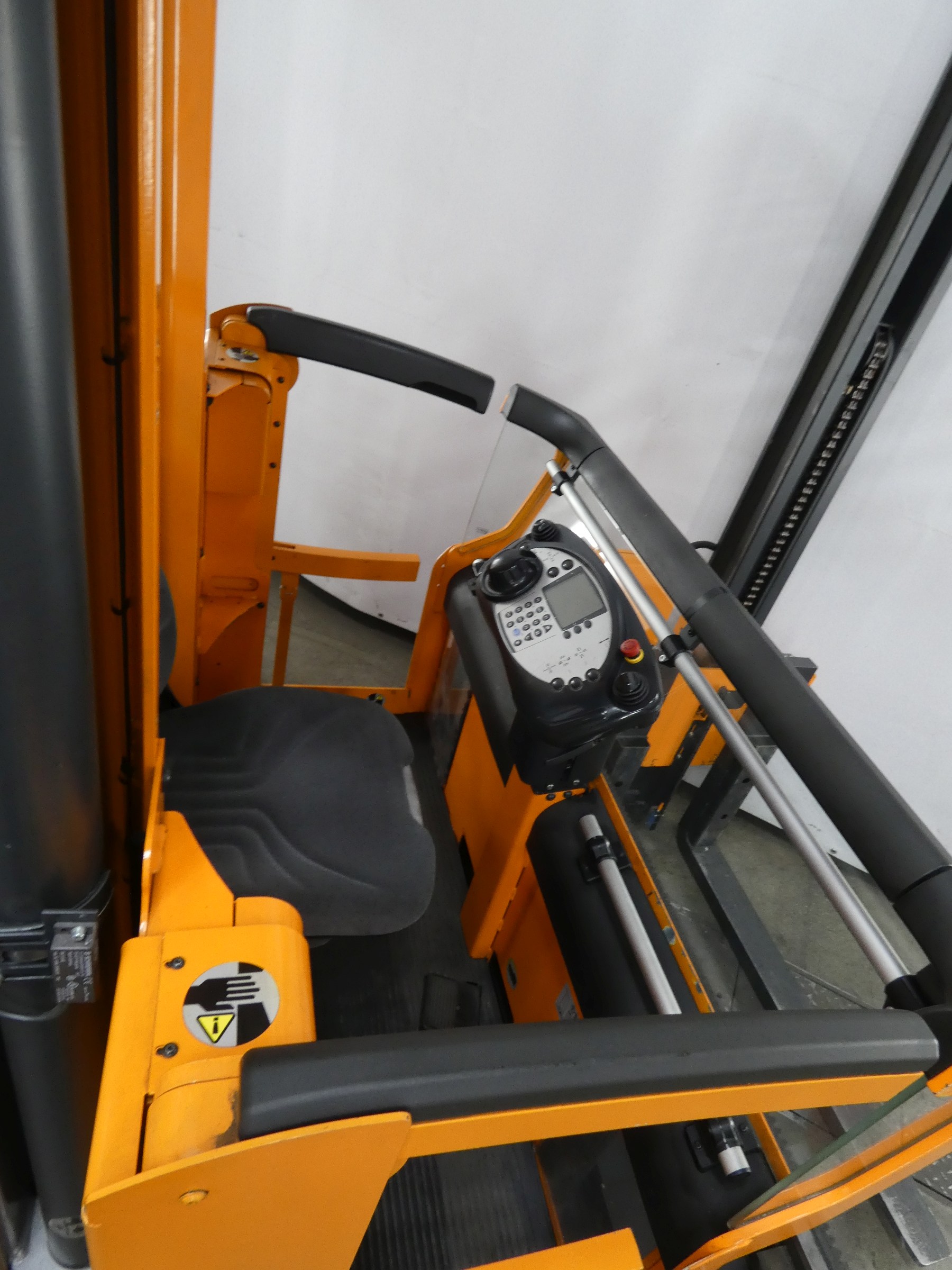 Still MX-X Recoge Pedidos nivel alto www.blackforxx.com