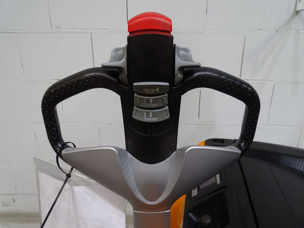 Still EXV14/BATT.NEU Porta-paletes de alta elevao www.blackforxx.com