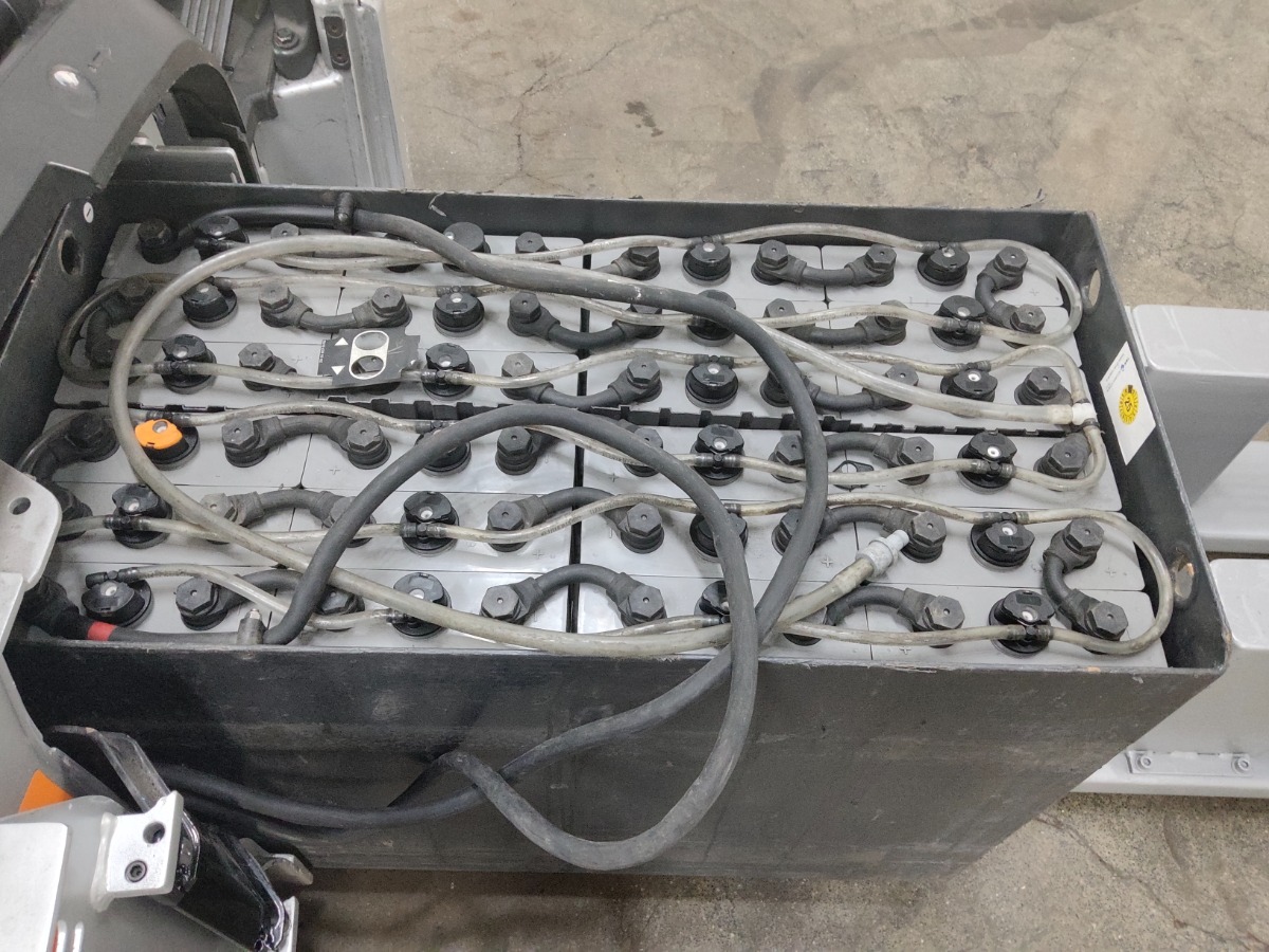 Still LTX70 Schlepper www.blackforxx.com