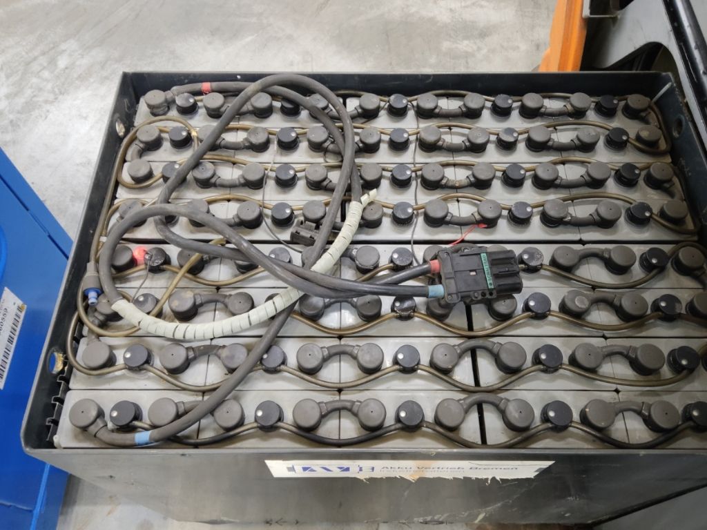 STILL RX60-25 Chariot �lectrique � 4 roues www.blackforxx.com