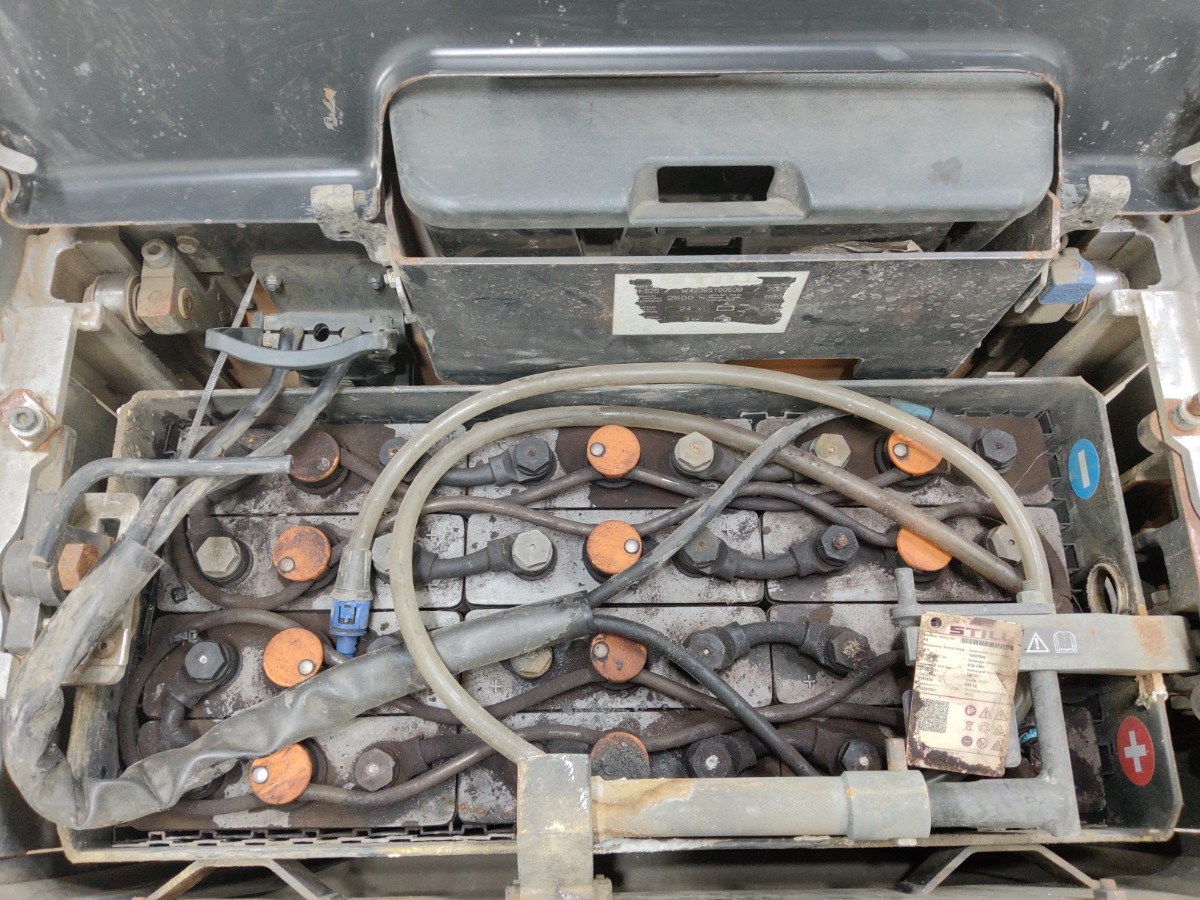 Still EXH-S25/2400MM Electric Pallet Truck www.blackforxx.com