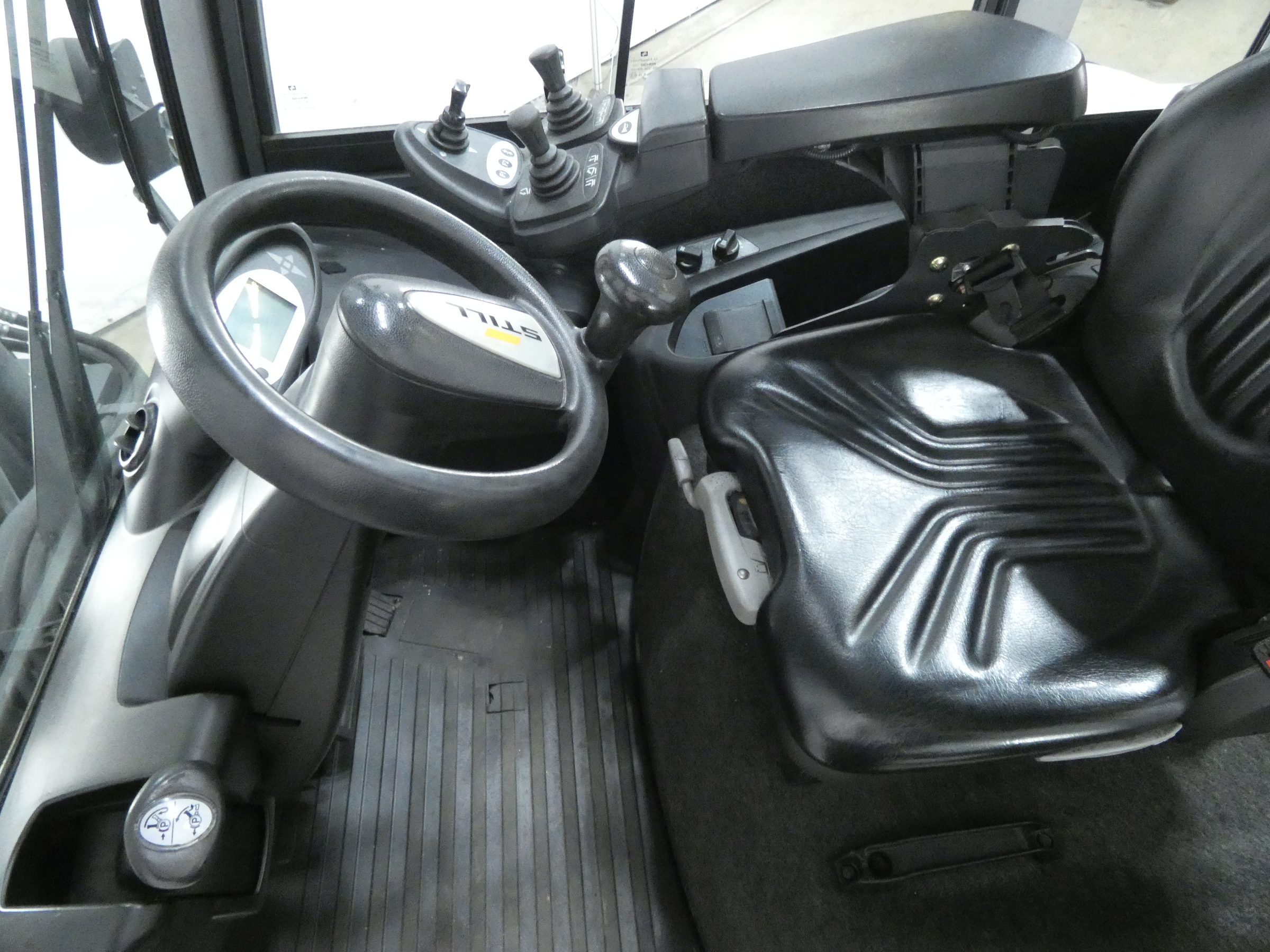 Still RX70-80/900 Empilhador Diesel www.blackforxx.com