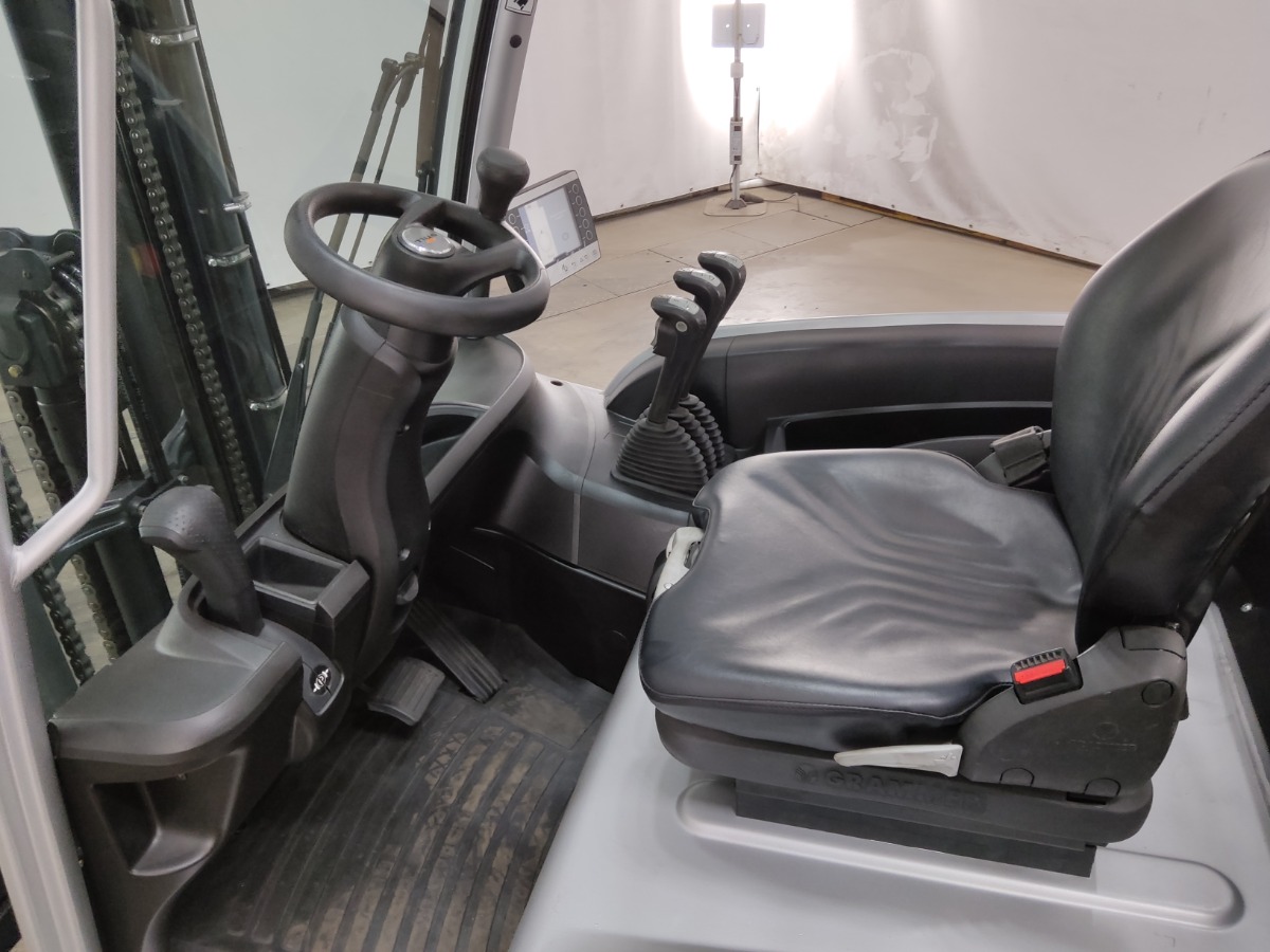 STILL RX20-14C Electric 3-wheel forklift www.blackforxx.com