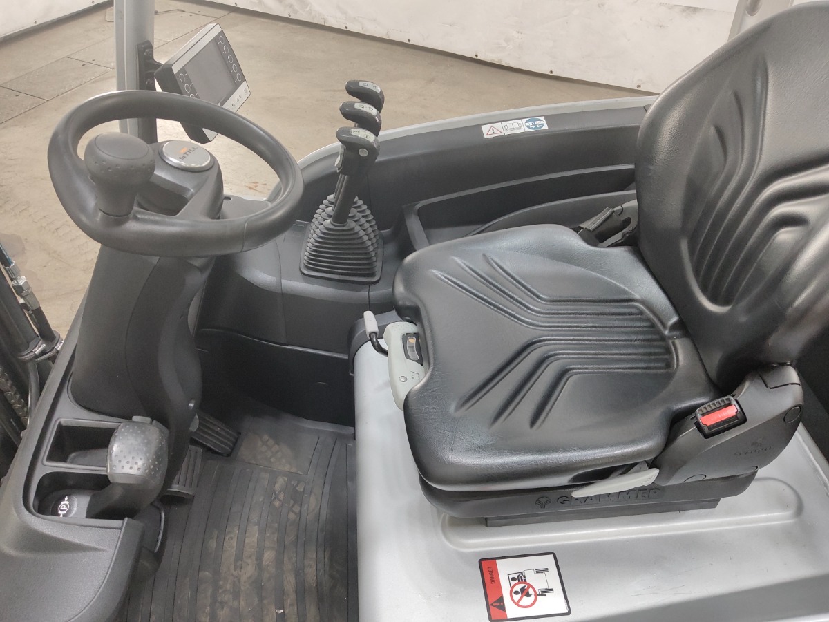 Still RX20-16/BRONZE Empilhador eltrico de trs rodas www.blackforxx.com