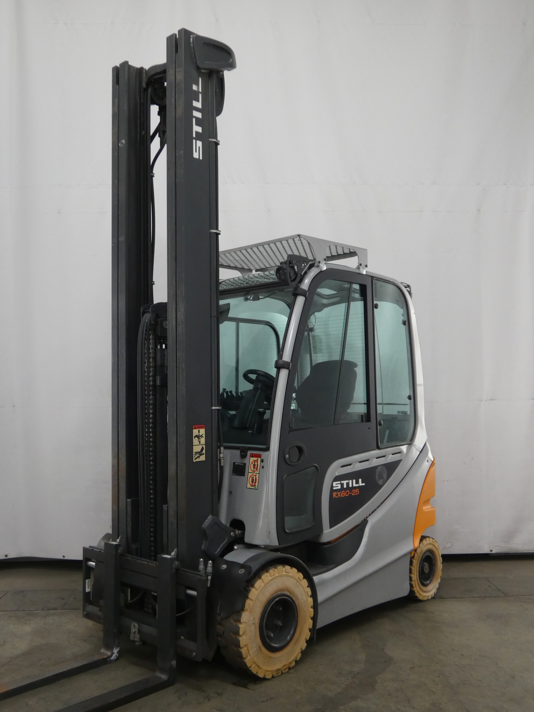 Still RX60-25 Elektryczny 4-kolowy www.blackforxx.com