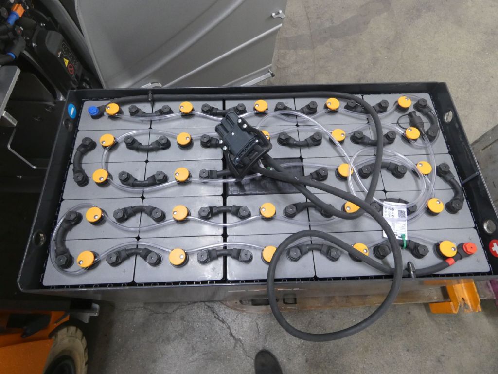 STILL RX20-16P Chariot �lectrique � 4 roues www.blackforxx.com