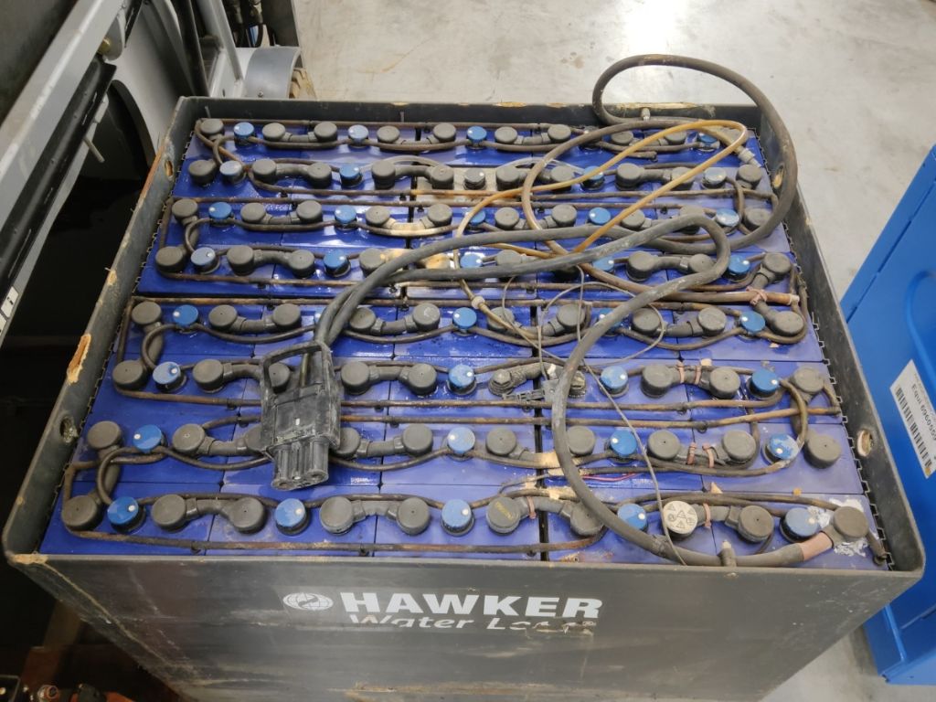 Still RX60-30L/600 Chariot �lectrique � 4 roues www.blackforxx.com