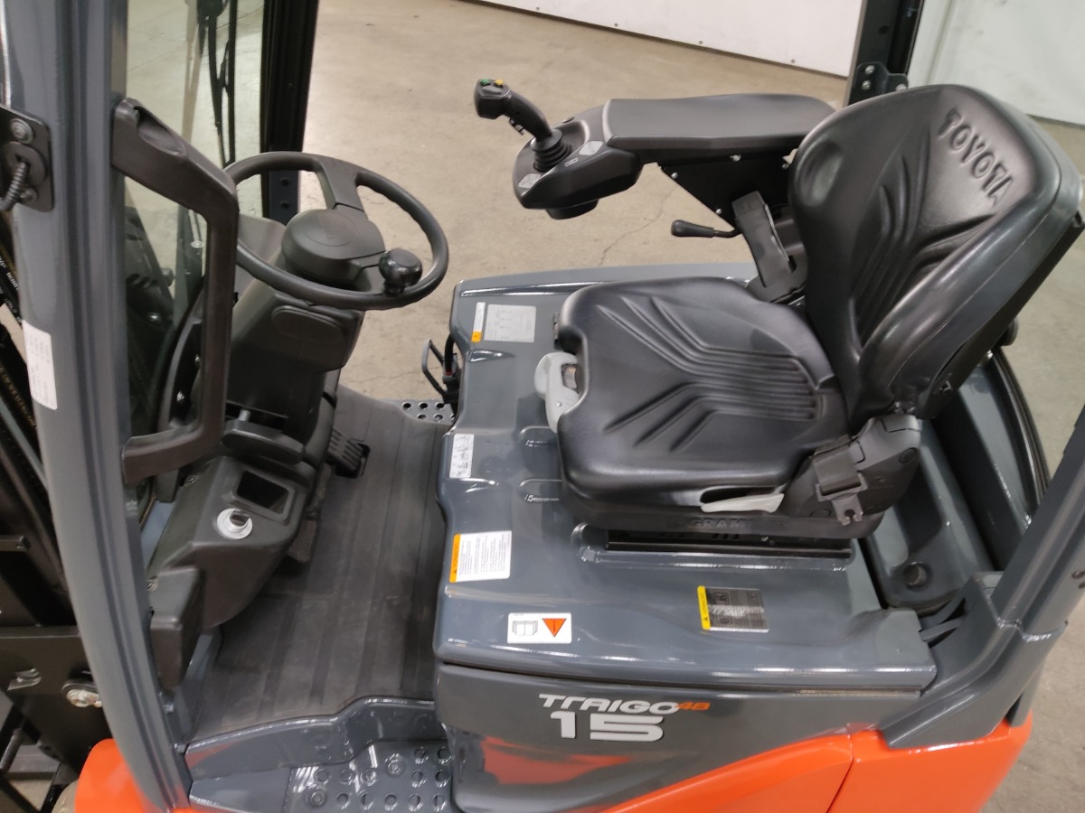 Toyota 8FBE15T Electric 3-wheel forklift www.blackforxx.com