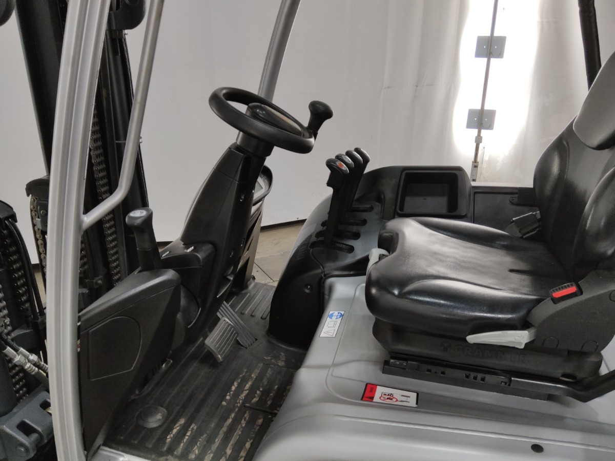 Still RX60-50/BATT.NEU Elektro 4 Rad-Stapler www.blackforxx.com