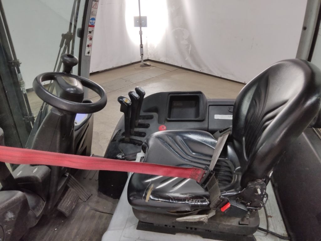 Still RX20-20 Elektro 3 Rad-Stapler www.blackforxx.com