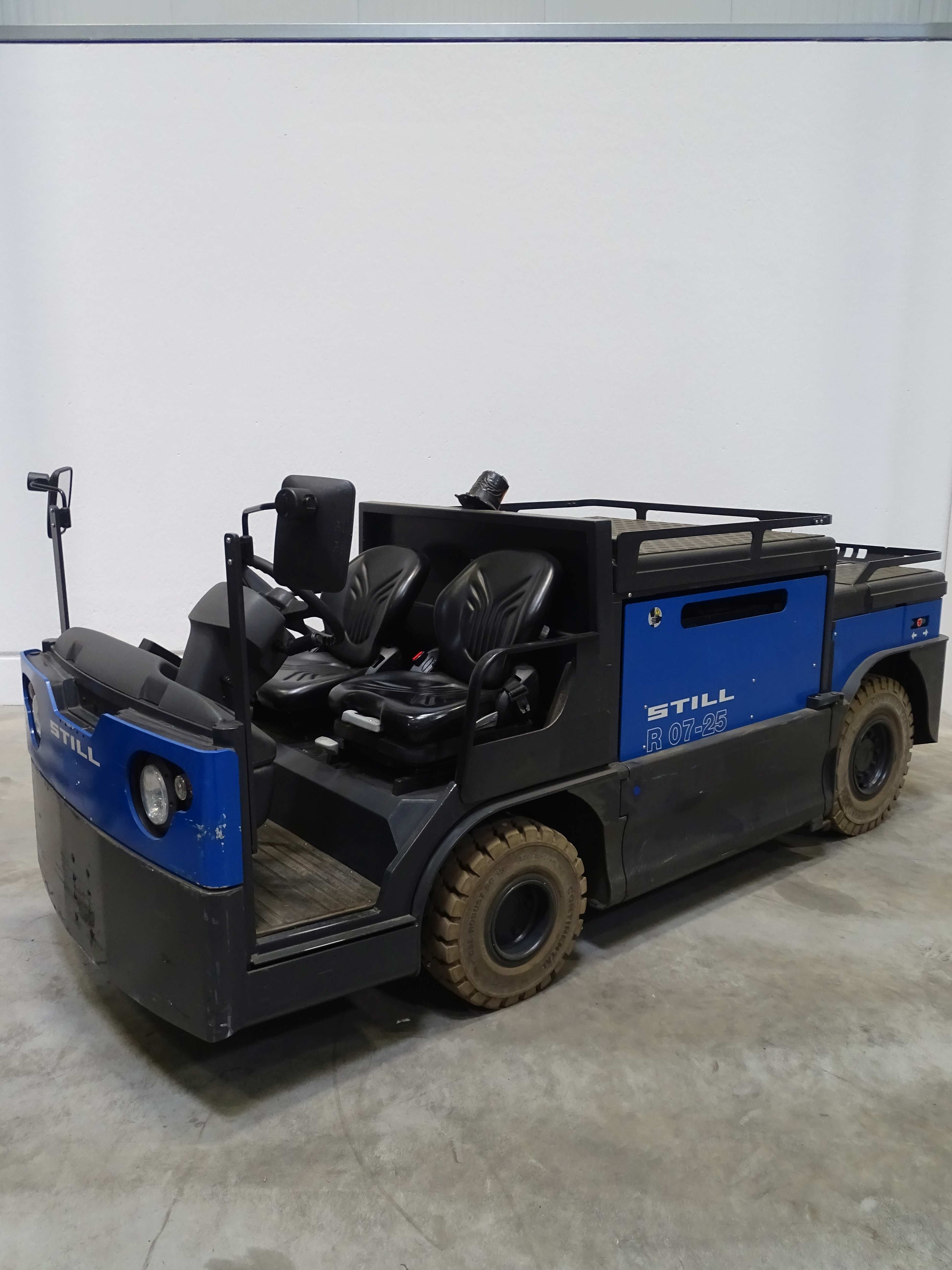 Still R07-25L/SONDERBAU Tow Tractor www.blackforxx.com