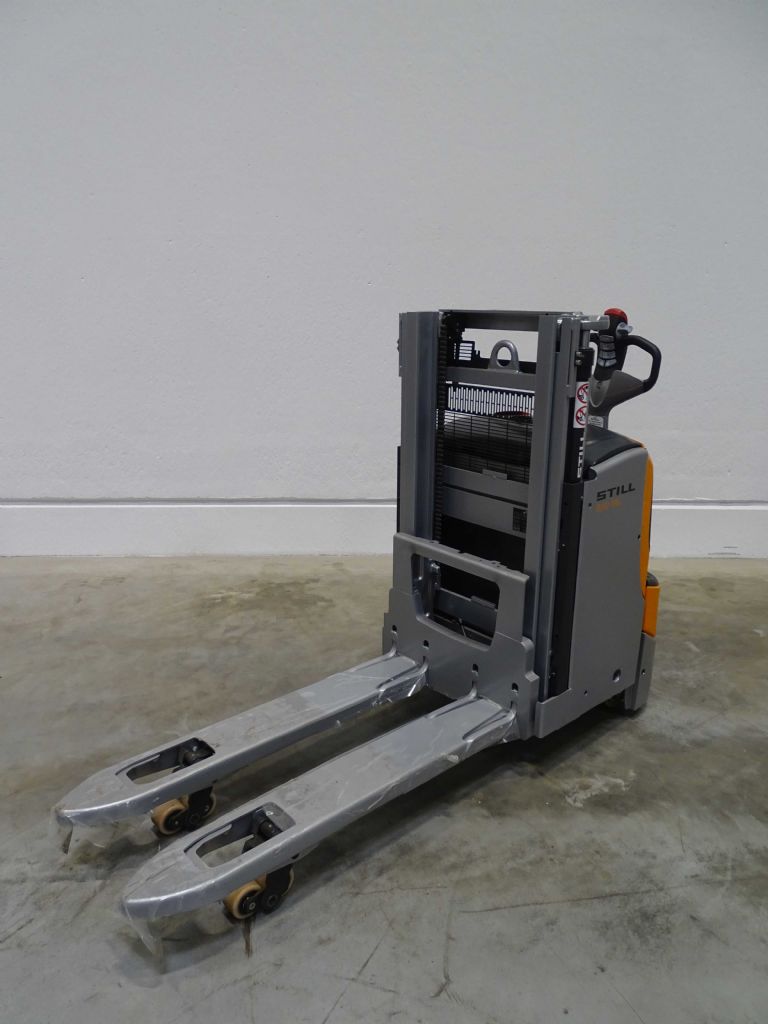 Still EXD18L High Lift stacker www.blackforxx.com