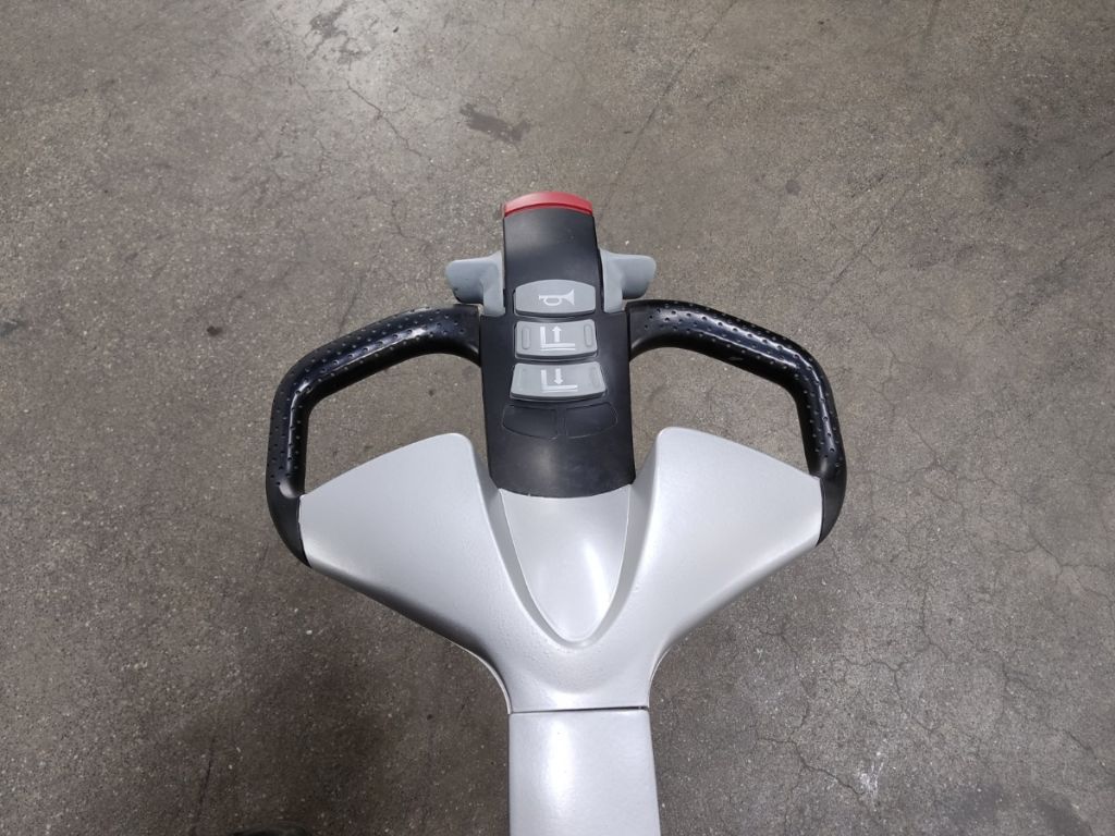 Still EXU18/BATT.NEU Electric Pallet Truck www.blackforxx.com