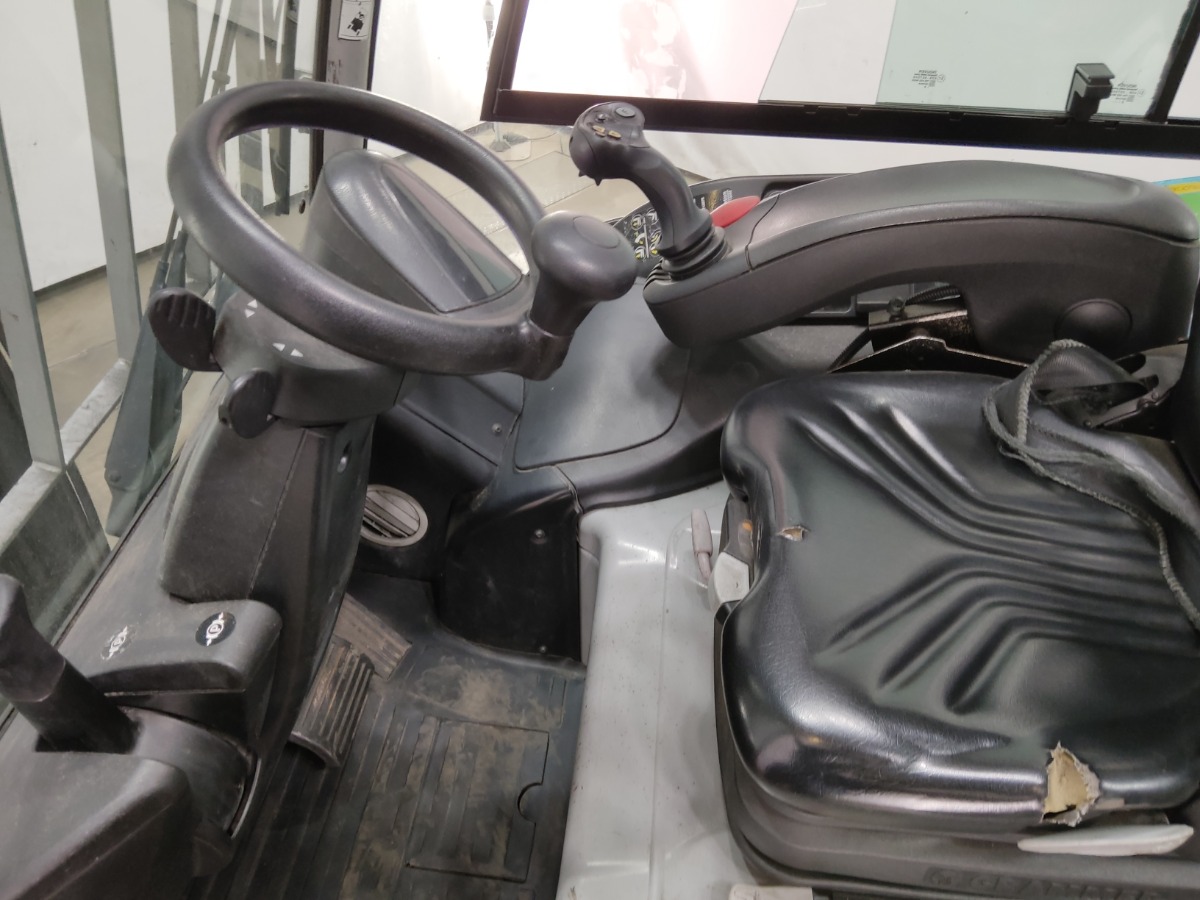 Still RX60-45 Elettrico 4 ruote www.blackforxx.com