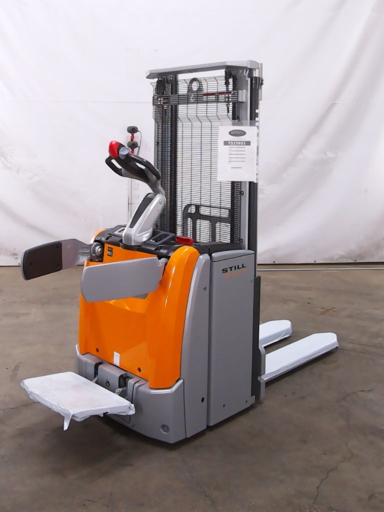 Still EXV-SF14/BATT.NEU Porta-paletes de alta elevao www.blackforxx.com