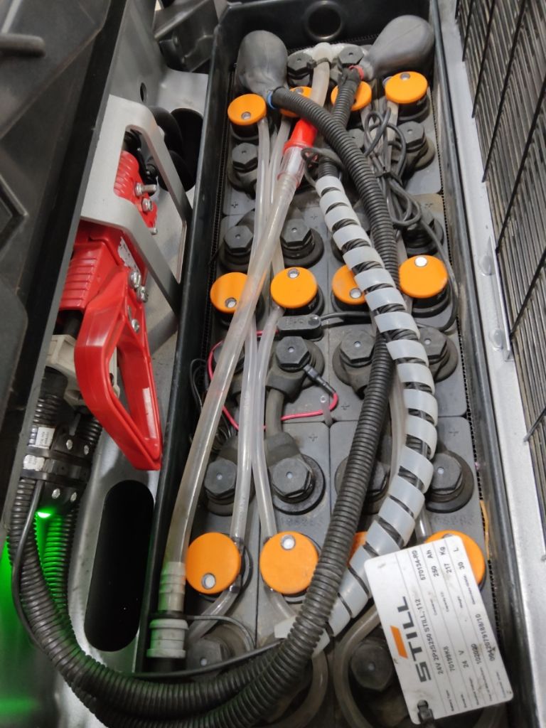 Still EXV-SF14/BATT.NEU Porta-paletes de alta elevao www.blackforxx.com