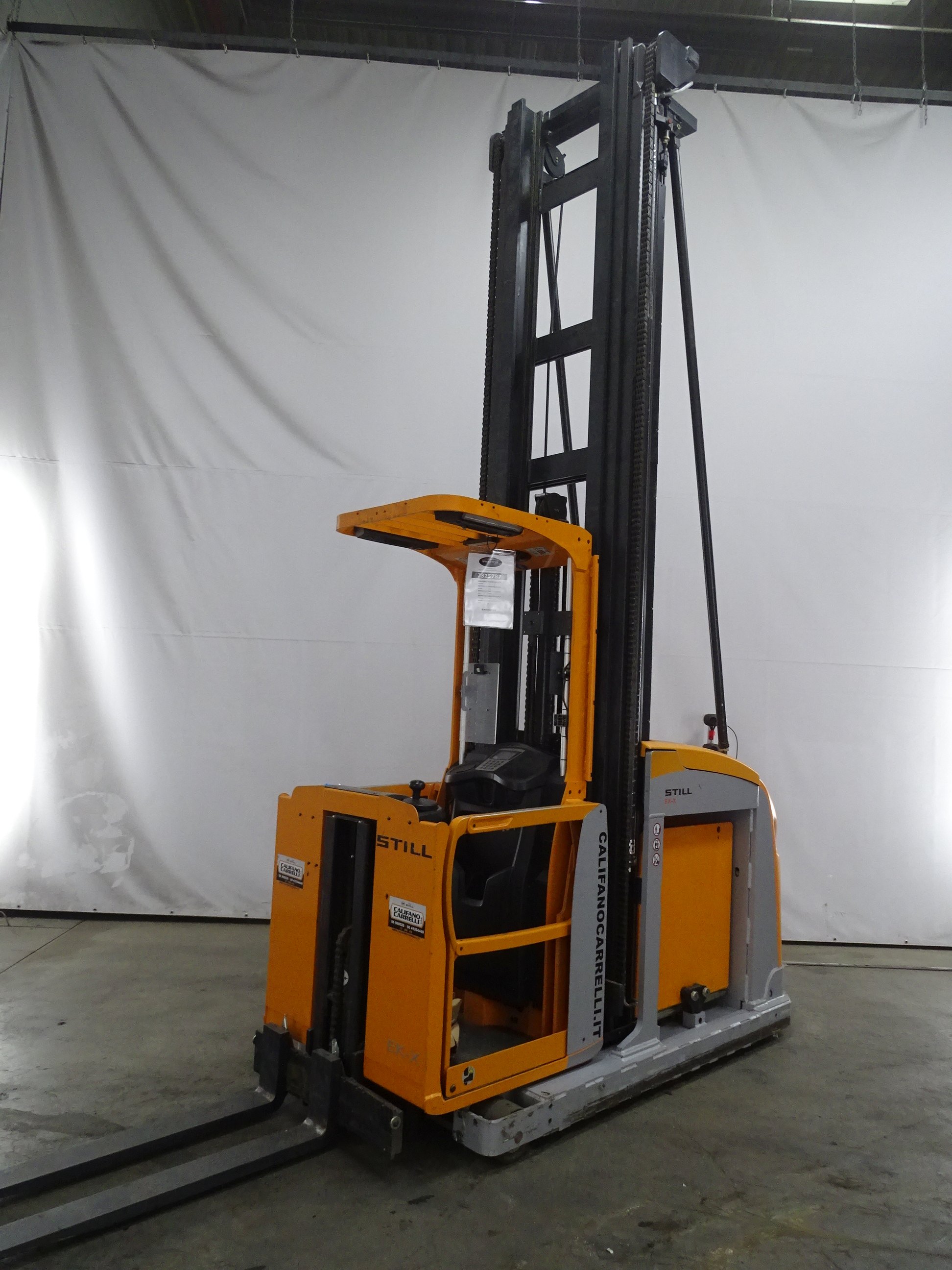 Still EK-X Selecionador de encomendas de alta elevao www.blackforxx.com